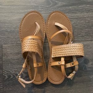 Universal thread ( target ) sandals !